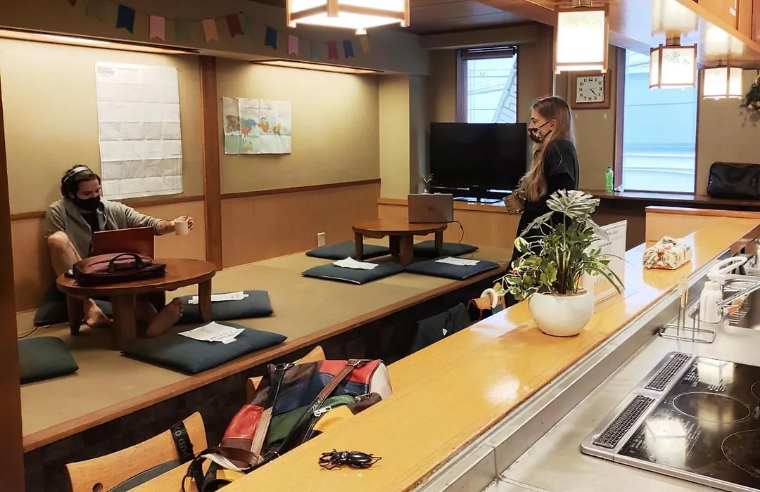 外国人staffがいるinternationalなhostel - Osaka Hana Hostel --1